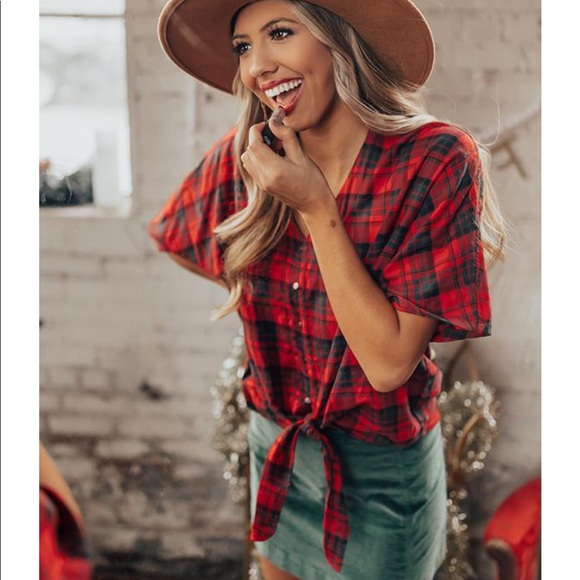 ๐ HP 11/29! ๐ Impressions Plaid Tie Shift Top - Picture 3 of 7